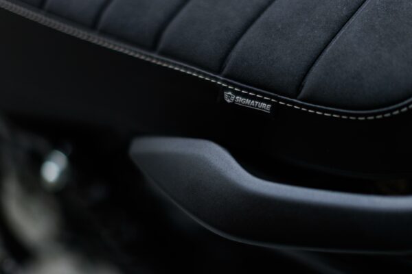 BLACK SIGNATURE BENCH SEAT - Image 2