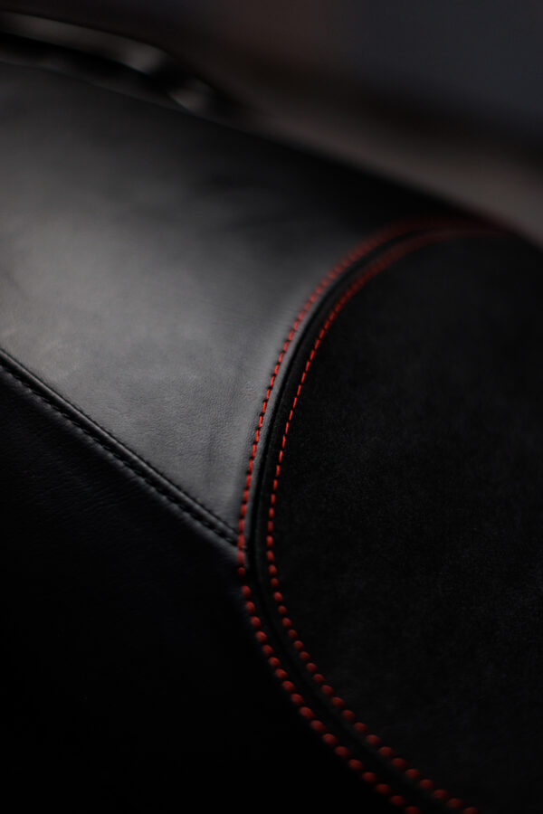 BLACK CUSTOM SEAT - Image 2