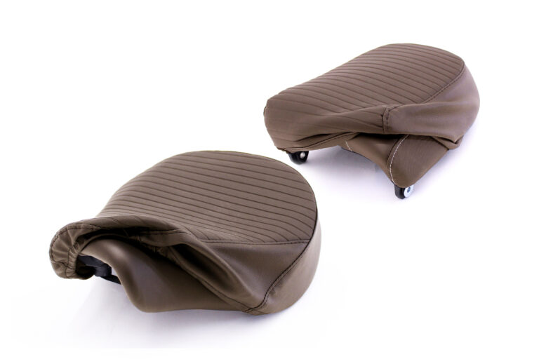 ENSEMBLE DE HOUSSES DE SIÈGE PLISSÉES, MARRON